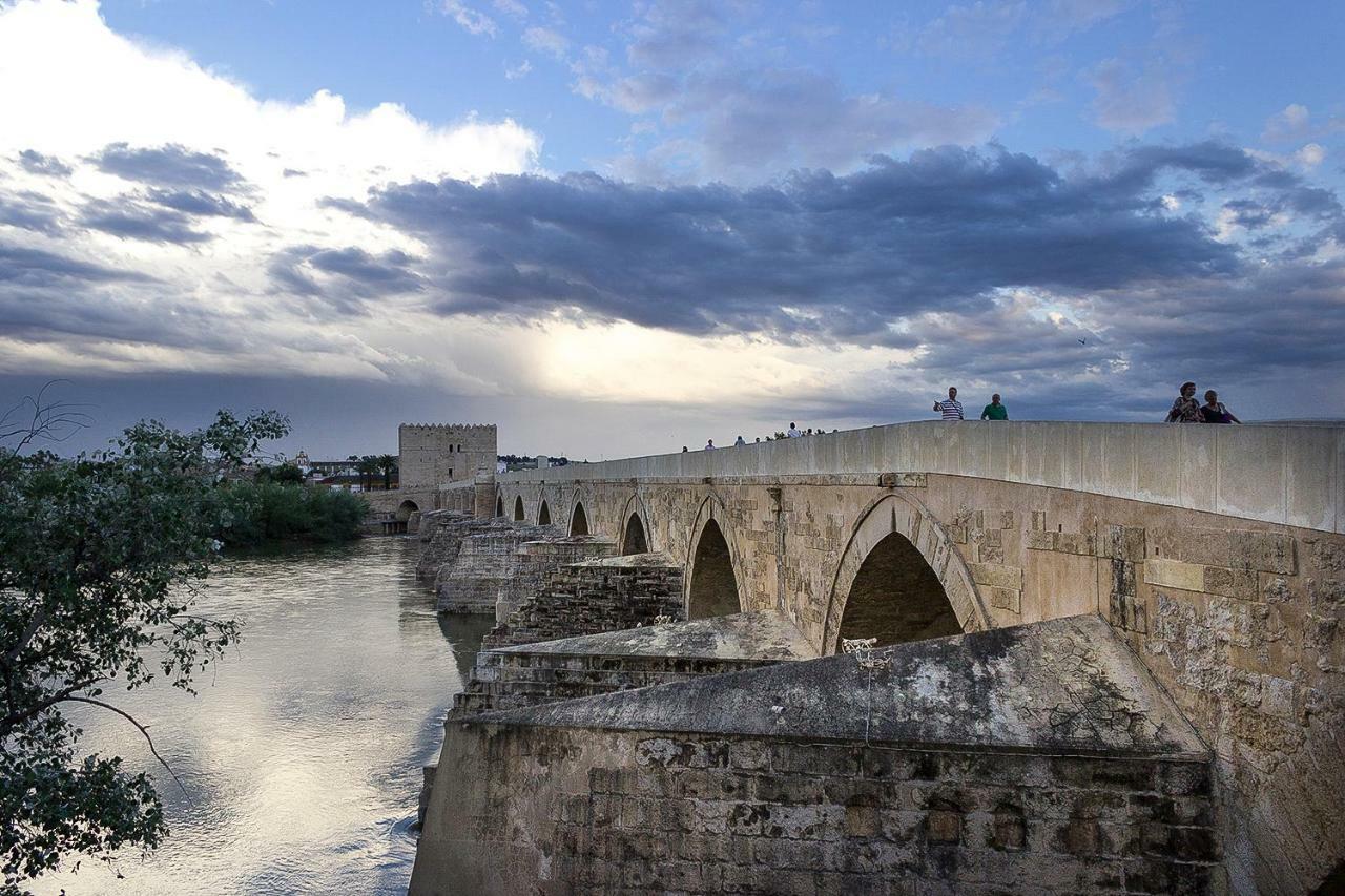 Puerta A La Mezquita Apartment Kordoba Bagian luar foto